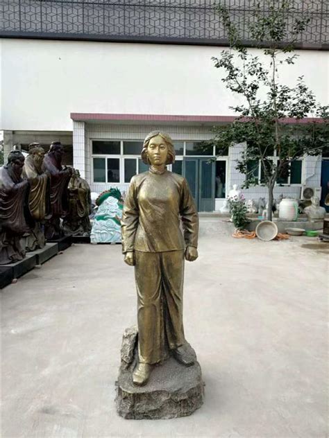 刘胡兰铜雕像红色文化英雄名人整身塑像图片_中科商务网