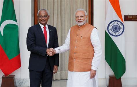 马尔代夫总统访问印度 莫迪：将向马尔代夫提供14亿美元援助_手机新浪网