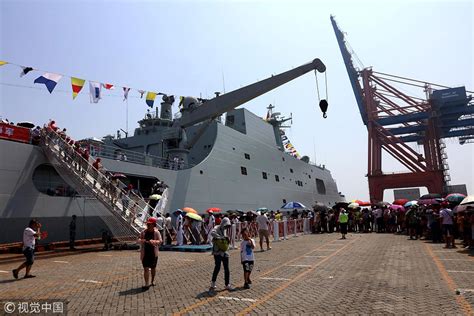 一年服役一个舰队：中国海军2017年添16艘新舰_手机凤凰网