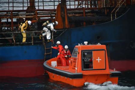 紧急救援持续中~长江口水域撞船事故最新进展 - 在航船动态 - 国际船舶网