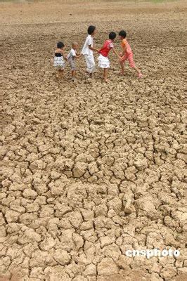 组图：湖南娄底遭遇10年来最严重干旱_新闻中心_新浪网