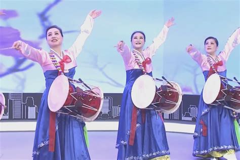 朝鲜族舞蹈《长鼓舞》欢快热烈，舞者们跳得太有气势了