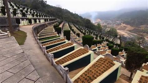 走进云南文山，参观麻栗坡烈士陵园，向长眠在这里的英雄致敬_腾讯视频