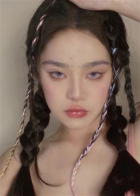 拳击辫穿搭甜美女生头像