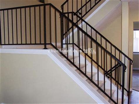 楼梯扶手高度多少符合 标准楼梯扶手高度多少