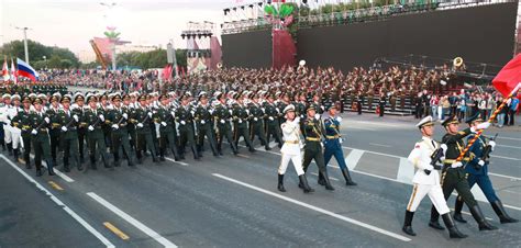 2020年俄罗斯莫斯科红场阅兵，我军仪仗队参加