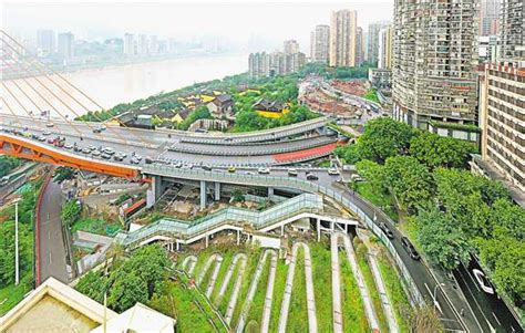 连接上下半城 东水门大桥北桥头自动扶梯完工 重庆风景园林网 重庆市风景园林学会