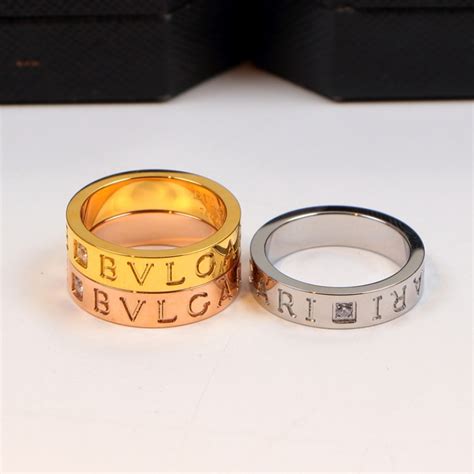 欧美新款不锈钢金色26个字母戒指时尚简约潮流女士饰品厂家批发-阿里巴巴