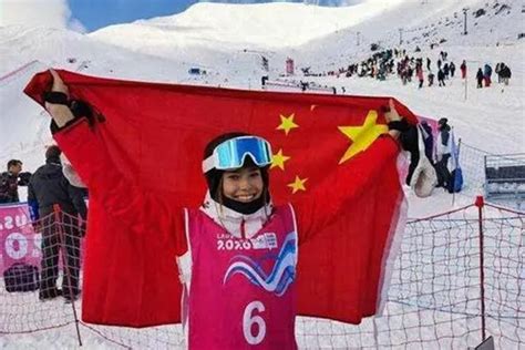 滑雪美女运动员谷爱凌，为何会把美国籍转成中国籍？钱确实挣的多|商业价值|谷爱凌|滑雪_新浪新闻