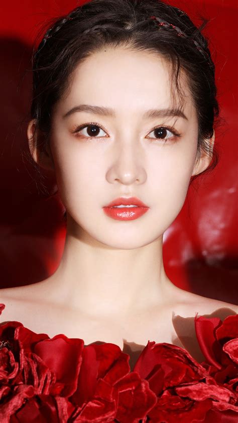 李沁照片头像甜美女生