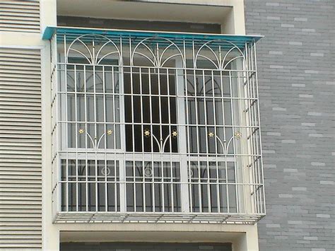 阳台防盗窗怎么安装 高层可参考的5种 - 装修保障网