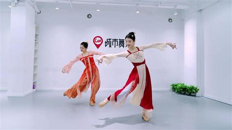 城市舞集古典舞《乌梅子酱》舞展：谭玲 陈艳 | 热门舞蹈