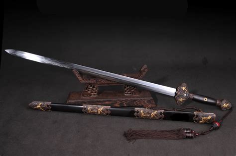 从古至今，为什么中国古剑变得越来越细？|钢铁|刀剑|硬度_新浪新闻