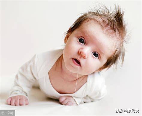 【婴儿几个月会抬头】【图】婴儿几个月会抬头 教您训练宝宝抬头的2种方法(2)_伊秀亲子|yxlady.com
