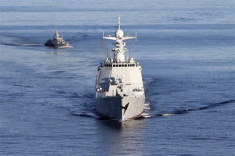 伊朗军官：将与中俄海军在阿曼湾海域进行联合军演(含视频)_手机新浪网