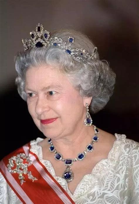 英国女王拥有的那些“惊人”的项链_时尚_环球网