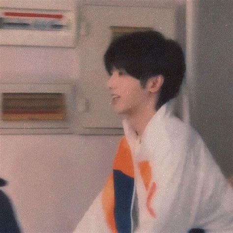 华晨宇头像图片