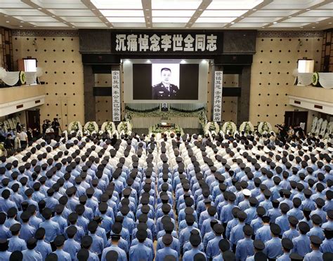 广州市公安局政治部主任李世全因公牺牲 为广州近年来牺牲的最高级别警官_南方网