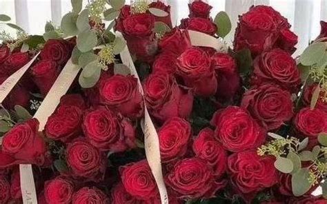 给喜欢的人送花，是送红玫瑰还是白玫瑰，还是香槟玫瑰呢？-168鲜花速递网