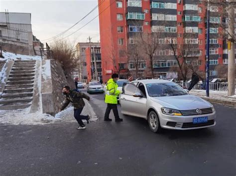 辽源交警“主动开门” 护学举措又出新成效_澎湃号·政务_澎湃新闻-The Paper