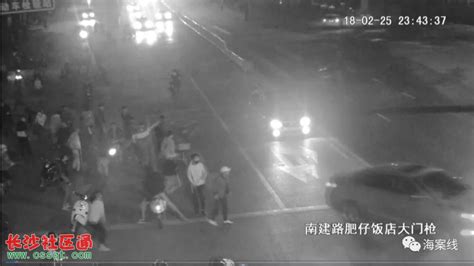 广西柳州多人当街打架斗殴，警方通报：已传唤9人到案_北晚在线