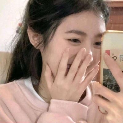 温柔 淑女的女生头像
