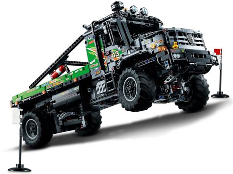 Lego Technic 42129 4x4 Mercedes-Benz Zetros Trial Truck - A2Toys