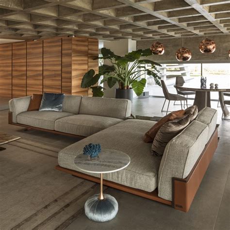 意大利品牌Longhi 设计师 Giuseppe Viganò 2019年沙发系列 不锈钢电镀五金软包硬包 实木三人四人 多人沙发组合沙发