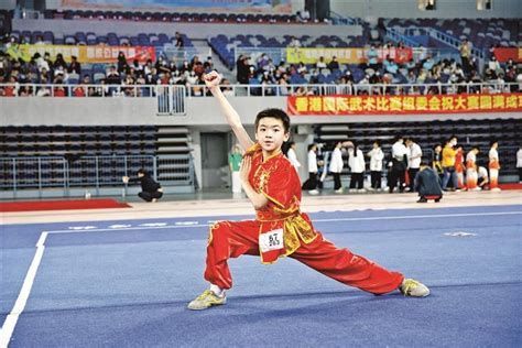 热烈祝贺南京河西外国语学校小学部“Tri-U 武术社团”在南京市武术精英赛中荣获佳绩