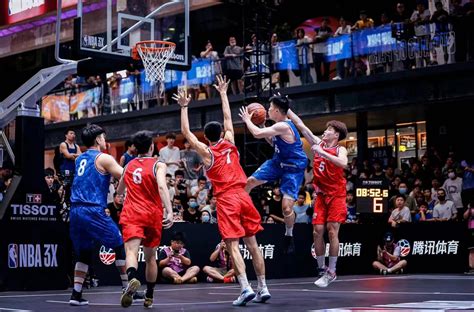 NBA3X华中区域赛激战正酣 三秒区队觊觎冠军奖杯 | 体育大生意