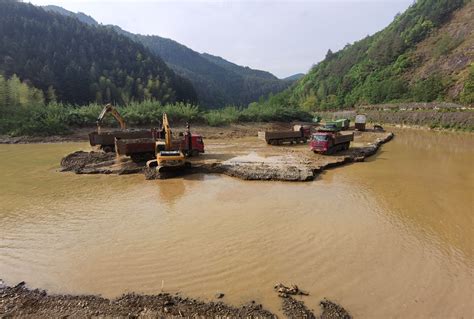 清淤疏浚河道！开化县林山乡积极提高防洪排涝应对能力-开化新闻网