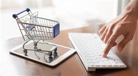 网络购物的利与弊 Advantages and disadvantages of online shopping | 水滴英语作文网