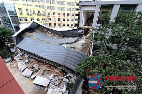福州闹市区一酒店附楼坍塌 伤亡暂不明-房屋建筑-图纸交易网