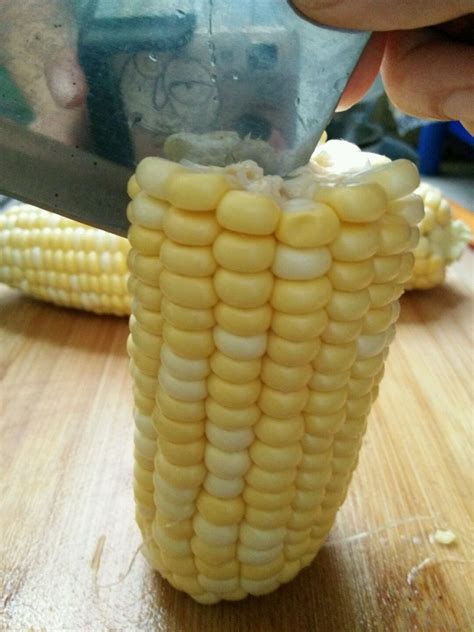 【豌豆玉米小米粥的做法步骤图，怎么做好吃】素心巧手_下厨房