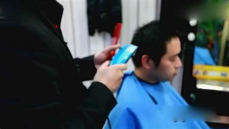 理发师设计的发型奇葩走红，就连鸟窝也能剪出来！_腾讯视频
