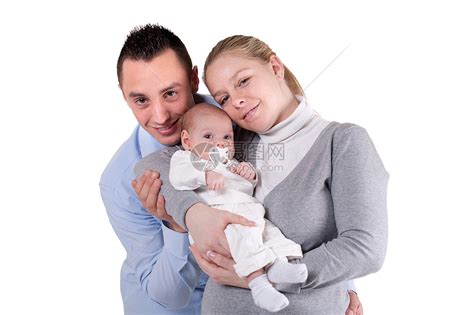 幸福家庭拥抱母亲父亲新生父母眼神压痛情侣夫妻高清图片下载-正版图片320601127-摄图网