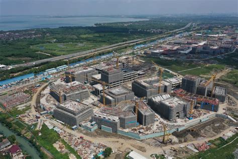 上海宝冶承建的华为上海青浦研发生产项目混凝土主体结构全面封顶