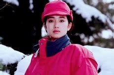 巩俐妆容甜美女生头像