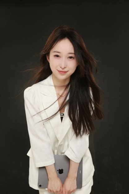 ks网红黄晓娜图片