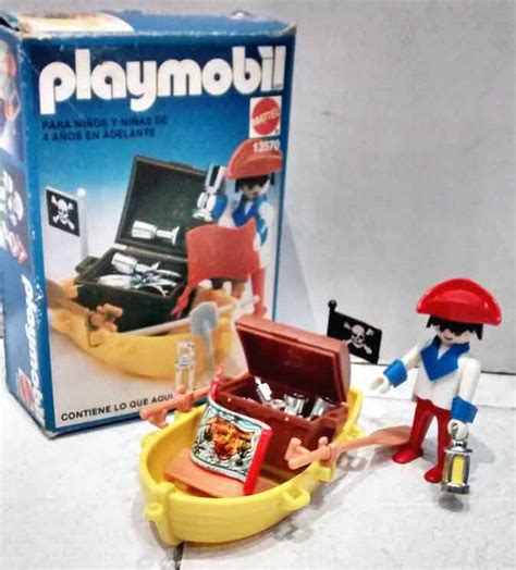 Playmobil Set: 13570-xat - pirate with rowboat and treasure - Klickypedia