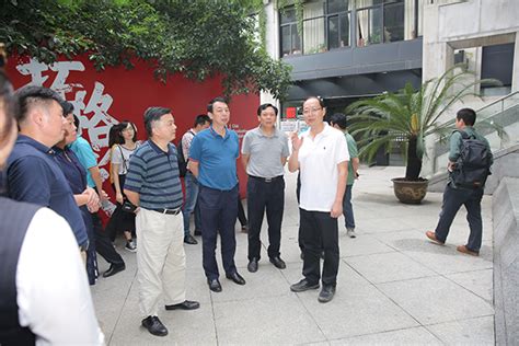 热烈欢迎梅州市政府领导一行莅临红门参观考察_新闻中心_南京红门