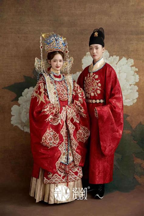 中国古代结婚礼服 展现民族特色_手机新浪网