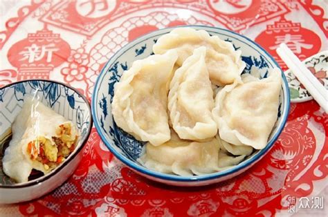 春节为什么吃饺子 中国过年吃饺子的寓意是什么_万年历