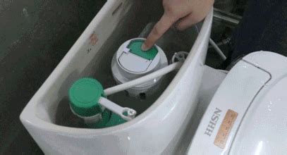 马桶水箱进水阀一直流水怎么修 | 说明书网