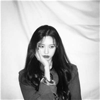 甜美女生头像干净