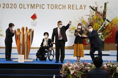 奥运圣火运抵日本 日本举行奥运圣火欢迎仪式表演_图片_中国小康网