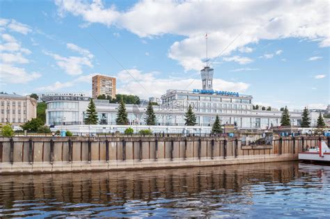 伏尔加河和萨拉托夫高清图片下载-正版图片506493826-摄图网