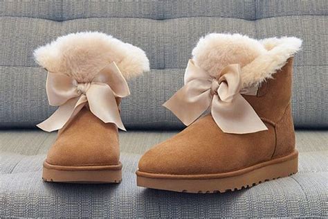 新款FURONEUGG儿童羊皮毛一体 雪地靴棉鞋保暖女扣子冬季宝宝短靴-阿里巴巴