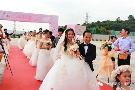 香港名模贝安琪正式注册结婚！一家三口温馨合影_手机新浪网