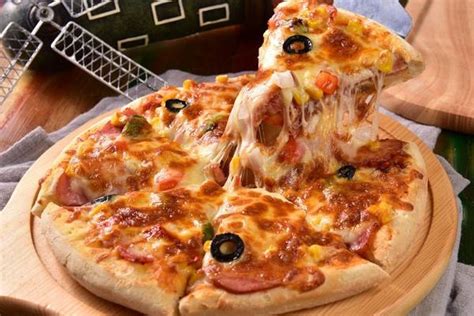 必胜客上新四款披萨，主打“中国”风味 | Foodaily每日食品